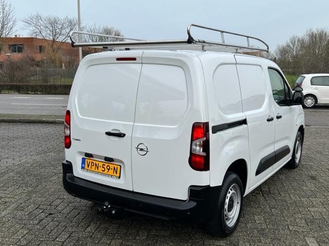 Opel COMBO 1.5D L1H1 Edition NAVI, TREKHAAK, IMPERIAAL.