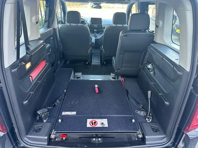 Opel COMBO Rolstoelauto 3+1 - Rolstoelvervoer - Zeer Luxe Uitvoering ! - 1 Eigenaar - 2021