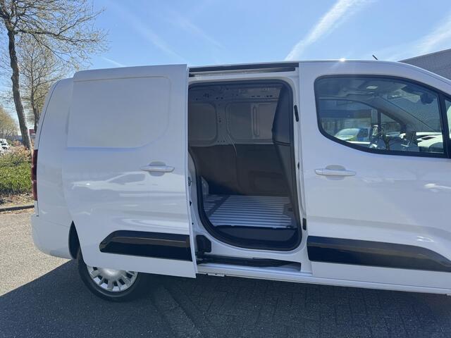 Opel COMBO L2 1.5 BlueHDi 130 PK 8AT | GEEN BPM | 8-traps automaat | Climate control | Keyless entry | Exterieur Pakket | Bestuurdersstoel comfort met armsteun | Multimedia | Apple Carplay | Anrdroid Auto| Draadloze telefoonlader | DAB+ | Achteruitrijcamera | Parkee