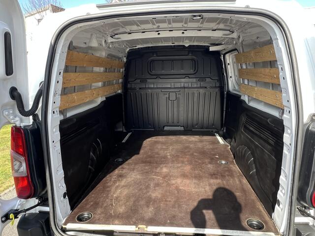 Opel COMBO 1.5D L2H1 Edition 102PK NAVI CRUISE CONTROL TREKHAAK