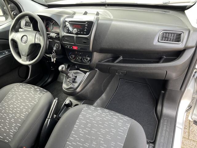 Opel COMBO 1.3 CDTi L1H1 Airco Kastinrichting Stuurwielbediening 1e eigenaar Euro 6 Bpm vrij voor particulier gebruik!!