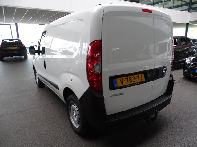 Opel COMBO 1.3 CDTi L1H1 Edition Airco, Cruise, Trekhaak, etc.
