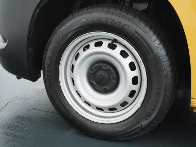 Opel COMBO 1.5CDTI 10x Op voorraad! 3-Persoons Airco Cruise Control Bluetooth Elektr.ramen Elektr.spiegels+Verwarmd Centr.Vergr+ab. L1H1 Edition Schuifdeur Betonplex vloer Lat om Lat betimmering Origin. NLse auto, van binnen en buiten een Keurige Combo!