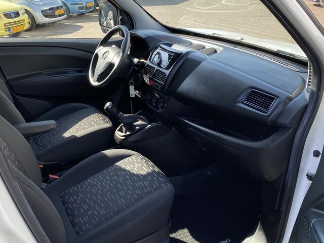 Opel COMBO 1.3 CDTi L1H1 Edition, EURO 6, AIRCO, CRUISE CONTROL, SCHUIFDEUR RECHTS, PARKEERSENSOREN, IMPERIAAL, BLUETOOTH-RADIO-CD-MP3-USB-AUX, ELEK-RAMEN, AIRBAGS, CENT-VERGRENDELING, TREKHAAK, 2E EIGENAAR