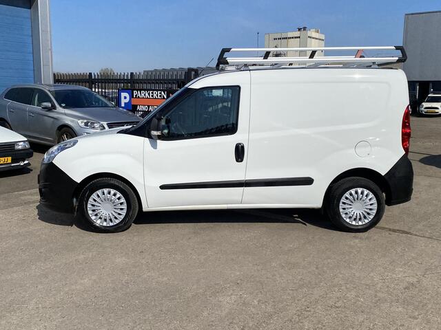 Opel COMBO 1.3 CDTi L1H1 Edition, EURO 6, AIRCO, CRUISE CONTROL, SCHUIFDEUR RECHTS, PARKEERSENSOREN, IMPERIAAL, BLUETOOTH-RADIO-CD-MP3-USB-AUX, ELEK-RAMEN, AIRBAGS, CENT-VERGRENDELING, TREKHAAK, 2E EIGENAAR