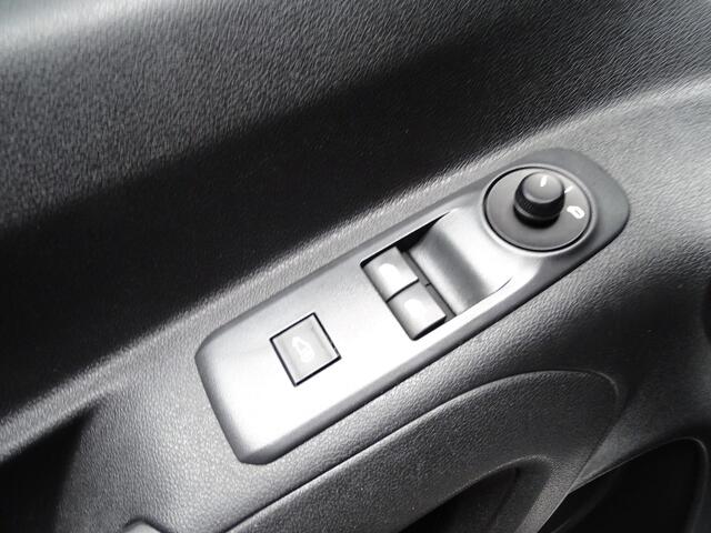 Opel COMBO 1.6D L2H1 Editio, Maxi, Apple carplay, airco, Cruise, Etc