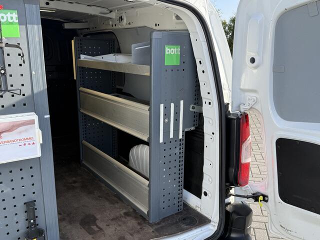 Opel COMBO 1.6D 100 PK / L2H1 / 1e EIG. / INRICHTING / AIRCO / CRUISE / NAVI / CARPLAY