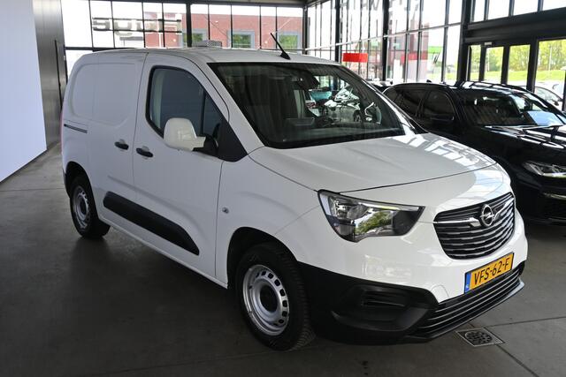 Opel COMBO 1.5D L1H1 Edition Airco Cruise control Navigatie Apple CarPlay PDC Inruil Mogelijk!