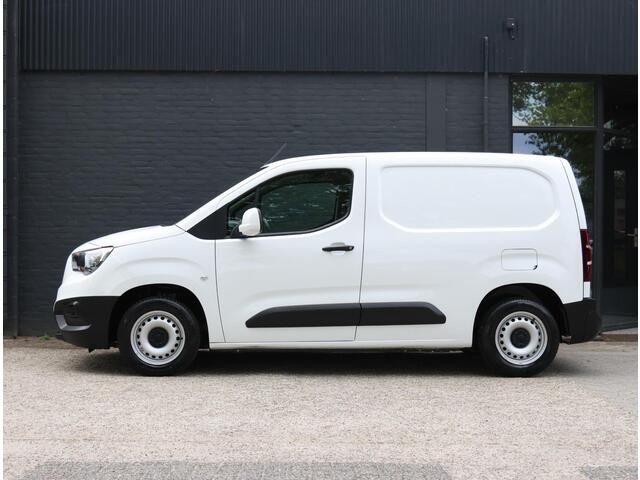 Opel COMBO 1.6D 75PK L1H1 Edition | AppleCarPlay/AndroidAuto | Houtenlaadvloer | Cruise Control | Airco | Parkeersensoren | DAB Radio |