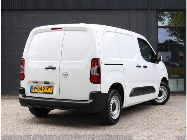 Opel COMBO 1.6D 75PK L1H1 Edition | AppleCarPlay/AndroidAuto | Houtenlaadvloer | Cruise Control | Airco | Parkeersensoren | DAB Radio |