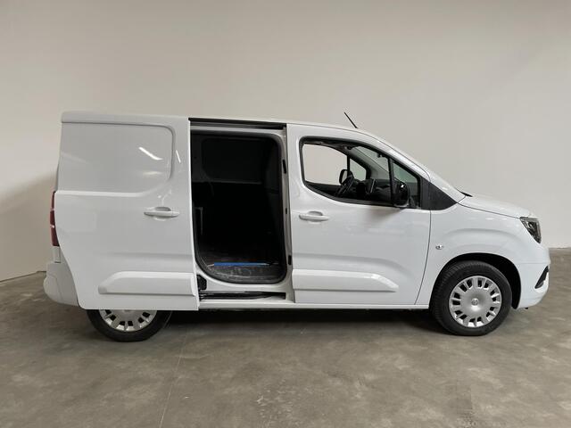 Opel COMBO 130pk L1 Automaat Apple Carplay Trekhaak Parkeersensoren Airco Cruise control