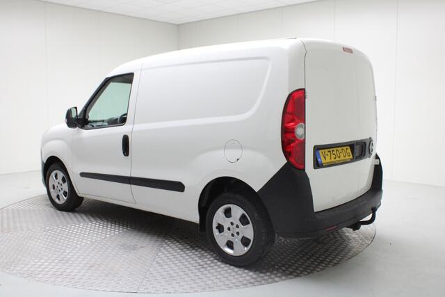 Opel COMBO 1.3 CDTi L1H1 Edition | 1e Eigenaar | Dealer Onderhouden | Trekhaak / Airco / Radio / Navi TomTom