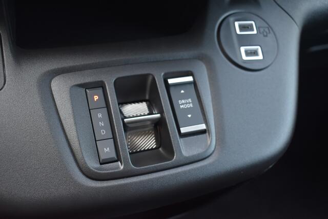 Opel COMBO 1.5 BlueHDi 130 S&S L1 Euro 6 Automaat diesel Navigatie applecarplay Betimmering Lm Velgen