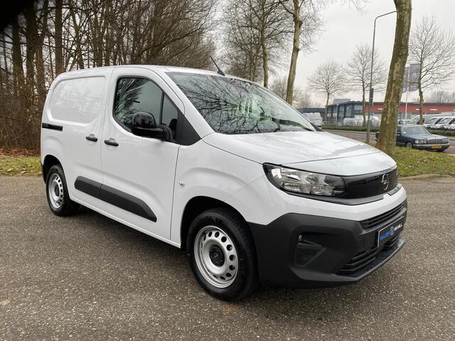 Opel COMBO L1 1.5 BlueHDi 100pk | Houten afwerking laadruimte | Multimedia | Apple Carplay | Android Auto | Achteruitrijcamera | Parkeersensoren achter | Digital cockpit | Stuurwielbediening | Verwarmbare stoelen, stuur en voorruit | Trekhaak voorbereiding | Reserve