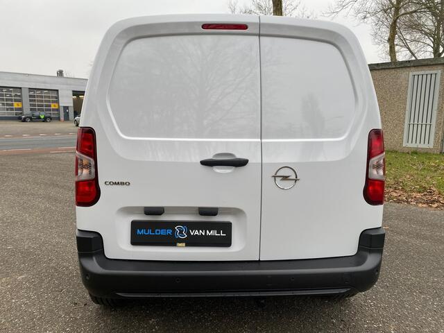 Opel COMBO L1 1.5 BlueHDi 100pk | 3-zits | Houten afwerking laadruimte | NAVI | Multimedia | Apple Carplay | Android Auto | Dode hoek detectie | Inklapbare spiegels | Achteruitrijcamera | Parkeersensoren voor en achter | Digital cockpit | Stuurwielbediening | Mistla