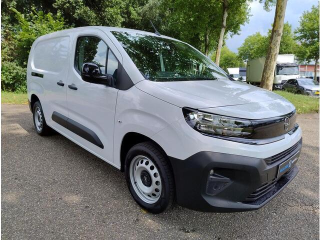 Opel COMBO L2 1.5 BlueHDi 100pk | 3-zits | Houten afwerking laadruimte | NAVI | Multimedia | Apple Carplay | Android Auto | Dode hoek detectie | Inklapbare spiegels | Achteruitrijcamera | Parkeersensoren voor en achter | Digital cockpit | Stuurwielbediening | Mistla