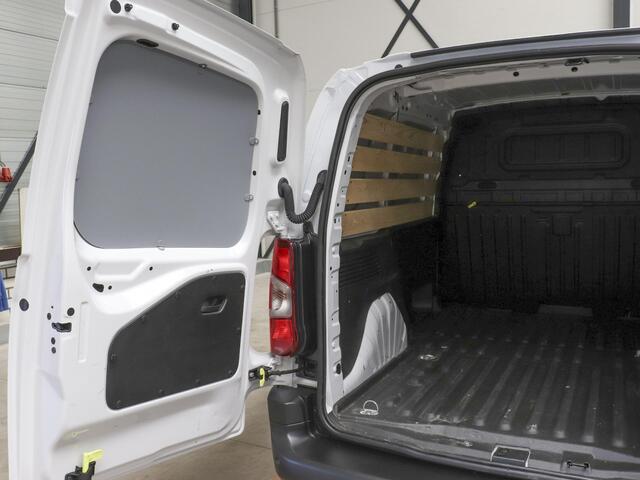 Opel COMBO 1.5D L1H1 Edition Airco Navigatie Trekhaak Carplay