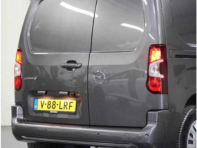 Opel COMBO Electric 136PK L1 50kWh | NIEUW! | AppleCarplay/AndroidAuto | Parkeersensoren | Airco | Armsteun | Navigatie | Camera | Houtenlaadvloer | Cruise Control | Bluetooth | Mistlampen | Zijschuifdeur Rechts |