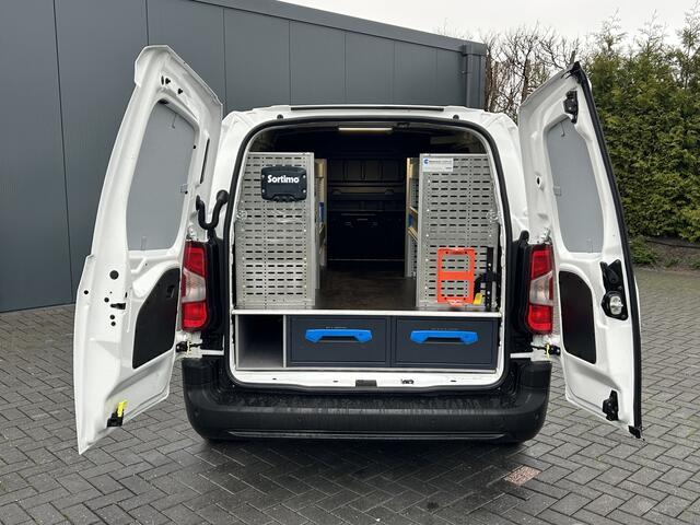 Opel COMBO Opel Combo 1.5D 102 PK / L2H1 / 81.776 KM !! / 1e EIG. / SORTIMO INRICHTING / AIRCO / CRUISE / NAVI / APPLE CARPLAY / PDC
