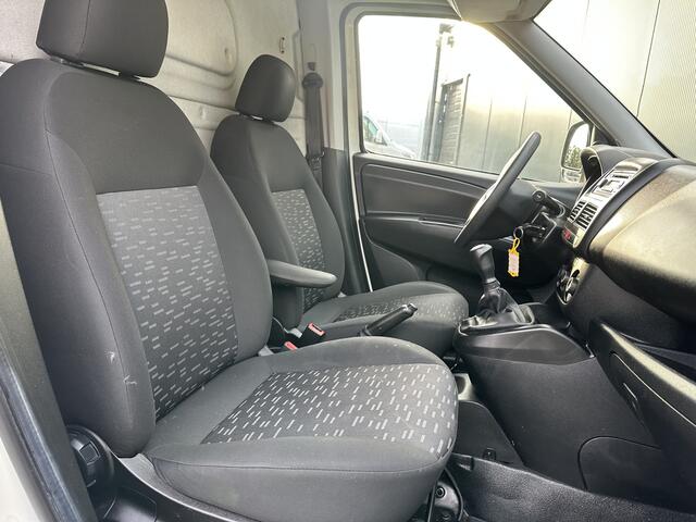 Opel COMBO 1.3 CDTi 96 PK EURO 6 / L1H1 / AIRCO / SCHUIFDEUR / 107.709 KM / ELEK. RAMEN