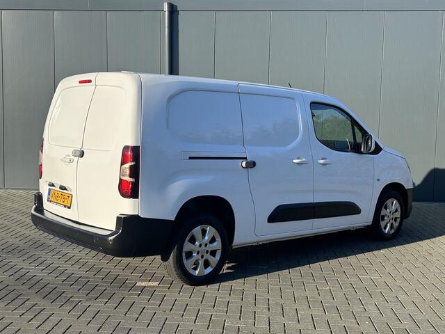 Opel COMBO 1.5D 131 PK / L2H1 / 1e EIG. / AUTOMAAT / INRICHTING / 94.766 KM !! / AIRCO / CRUISE / NAVI / APPLE CARPLAY / PDC