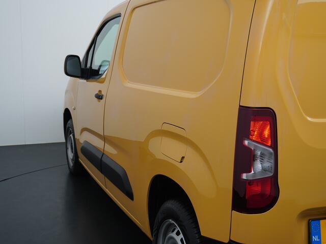 Opel COMBO 1.5CDTI EURO6 3-Persoons Airco Cruise Control Bluetooth Elektr.ramen Elektr.spiegels+Verwarmd Centr.Vergr+ab. L1H1 Edition Schuifdeur Betonplex vloer Lat om Lat betimmering