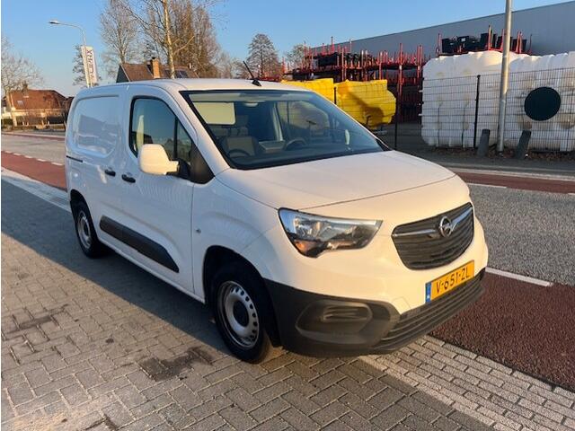 Opel COMBO 1.6D 73KW Edition AIRCO KLIMA NAVI SCHUIFDEUR EURO6