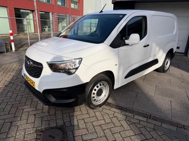 Opel COMBO 1.5D L2H1 Edition AIRCO I NAVI I TREKHAAK I PDC I APPLE CARPLAY I 1e EIGENAAR I COMPETE ONDERHOUDSHISTORIE
