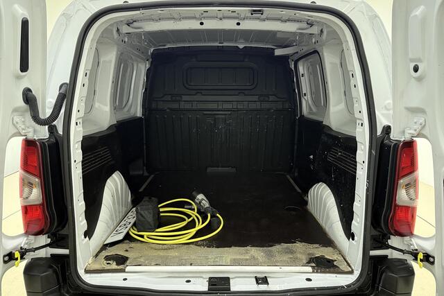 Opel COMBO Combo-e L1H1 Edition 50 kWh | Airconditioning | Elektrisch Pakket | Bluetooth telefoonvoorbereiding | Cruise control | Trekhaak