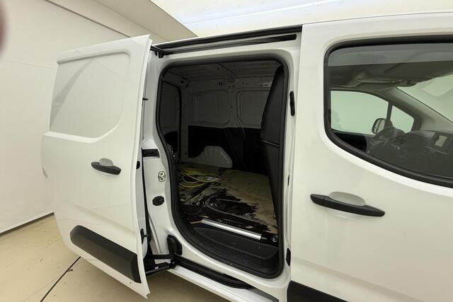 Opel COMBO Combo-e L1H1 Edition 50 kWh | Airco | Cruise control | Zijschuifdeur rechts | Mistlampen voor | Electrische handrem | Weinig kilometers