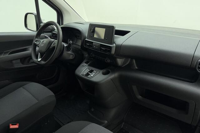 Opel COMBO Combo-e L1H1 Edition 50 kWh | Airco | Cruise control | Zijschuifdeur rechts | Mistlampen voor | Electrische handrem | Weinig kilometers