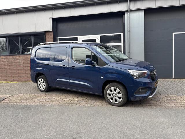Opel COMBO 1.5D L2H1 Innovation LMV | Keyless| Camera | PDC V+A | Modificatie en distributie gedaan
