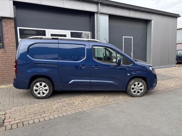 Opel COMBO 1.5D L2H1 Innovation LMV | Keyless| Camera | PDC V+A | Modificatie en distributie gedaan
