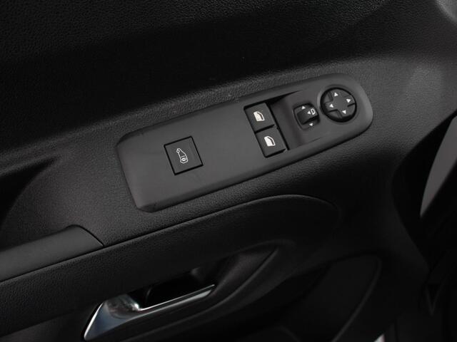 Opel COMBO 1.5 BlueHDi 130PK L2 Automaat Apple Carplay / Android Auto Navigatie Trekhaak Airco Camera Cruise Control Parkeersensoren V+A DAB