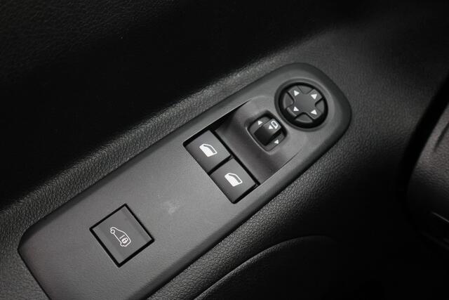 Opel COMBO 1.5D L1H1 Automaat Airco, Cruise Control, PDC, Apple CarPlay, Stuurverwarming