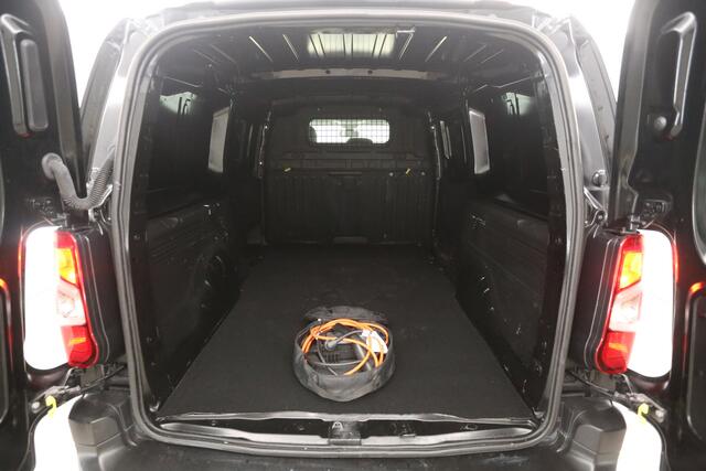 Opel COMBO e-Combo 50 kWh L2 | Snelladen | SOH 93% | 3 Zits | Airco | Cruise | Carplay | Navi | Parkeersens.