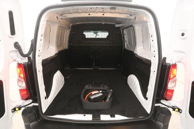 Opel COMBO Combo-e 50 kWh | Snelladen | SOH 98% | Airco | Cruise | Parkeersens. | Trekhaak