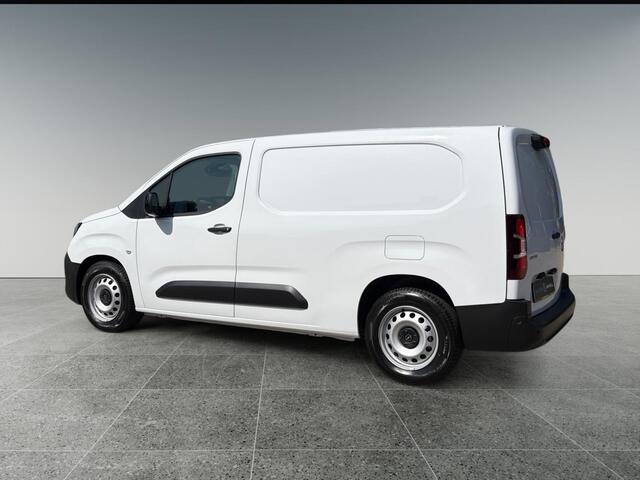 Opel COMBO Electric L2 50kWh 136pk | ACTIE | 0% financial lease | 8 jaar garantie | 2-zits | Houten afwerking laadruimte | Winter Pakket | ECO LED koplampen | Multimedia | Draadloze Apple Carplay en Android Auto | Achteruitrijcamera | Parkeersensoren achter | Digital cockpit | Lederen stuur met bediening | Bestuurdersstoel comfort | Stoelverwarming | Stuurverwarming | Tweede sleutel met afstandsbediening | Trekhaak voorbereiding | Reservewiel en krik | van €32.035 voor €26.895 ex. BTW rijklaar