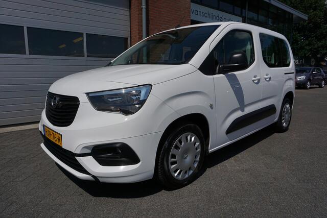 Opel COMBO TOUR 1.2 Turbo L1H1 Edition 5 PERSOONS - PARKEERSENSOREN - NAVI - APPLE CARPLAY / ANDROID - AIRCO - CRUISE - RIJSTROOKSENSOR - PARKEERHULP - 2X SCHUIFDEUR - DAB+ - BLUETOOTH - AUT. VERLICHTING