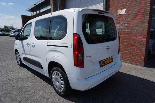 Opel COMBO TOUR 1.2 Turbo L1H1 Edition 5 PERSOONS - PARKEERSENSOREN - NAVI - APPLE CARPLAY / ANDROID - AIRCO - CRUISE - RIJSTROOKSENSOR - PARKEERHULP - 2X SCHUIFDEUR - DAB+ - BLUETOOTH - AUT. VERLICHTING