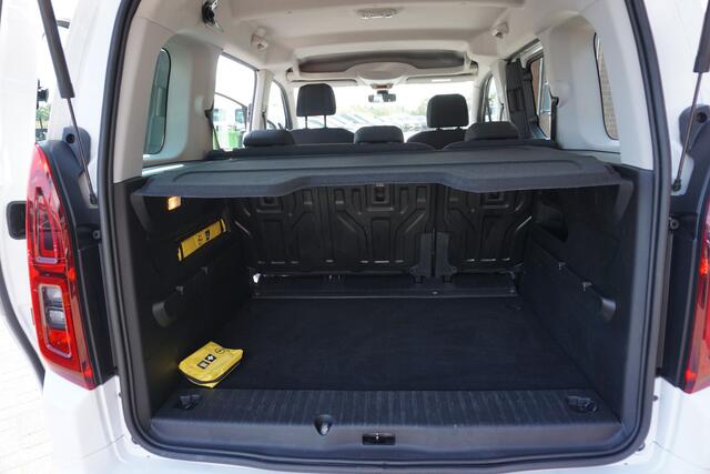 Opel COMBO TOUR 1.2 Turbo L1H1 Edition 5 PERSOONS - PARKEERSENSOREN - NAVI - APPLE CARPLAY / ANDROID - AIRCO - CRUISE - RIJSTROOKSENSOR - PARKEERHULP - 2X SCHUIFDEUR - DAB+ - BLUETOOTH - AUT. VERLICHTING