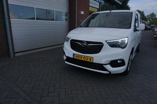 Opel COMBO TOUR 1.2 Turbo L2H1 7 PERSOONS 7 STOELEN EDITION NAVIGATIE ANDROID-APPLECARPPLAY AIRCO CRUISECONTROL BLUETOOTH PARKEERSENSOREN RIJSTROOKSENSOR 2X SCHUIFDEUR ELECTR.RAMEN-SPIEGELS