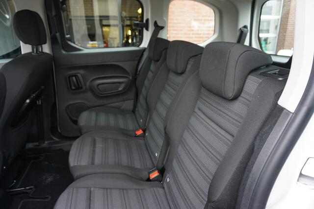 Opel COMBO TOUR 1.2 Turbo L1H1 EDITION 7P 5STOELEN NAVIGATIE ANDROID/APPLECARPLAY AIRCO CRUISECONTROL PARKEERSENSOREN BLUETOOTH 2X SCHUIFDEUR ELECTR.RAMEN/SPIEGELS