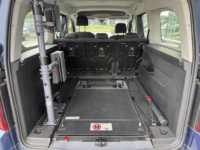 Opel COMBO TOUR 5+1 Rolstoelauto 1.2 Turbo L2H1 Edition (Zeer mooie en rijk uitgeruste 5+1 Rolstoelauto met automaat!)