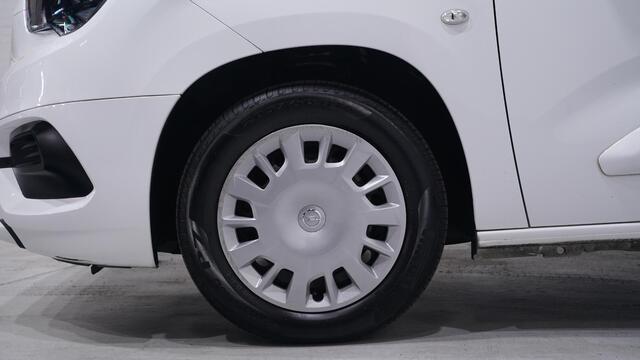 Opel COMBO TOUR 1.2 Turbo L2H1 Edition 7p. 1e Eigenaar NAP 2 x Schuifdeur Cruise 7-zitplaatsen