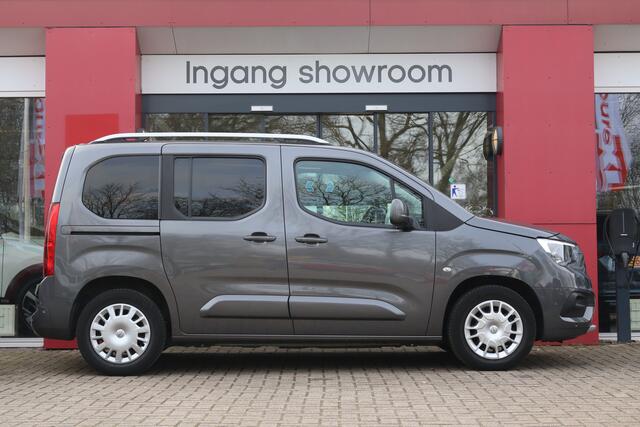 Opel COMBO TOUR 1.2 Turbo L1H1 Edition | Panoramadak | Climate Control | Navigatie | PDC |