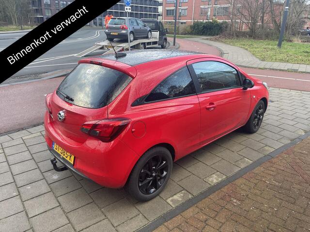 Opel CORSA 1.4 Black Edition | Navigatie | Trekhaak | Parkeersensoren achter