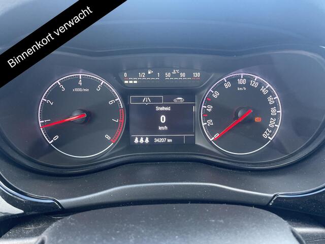 Opel CORSA 1.4 Black Edition | Navigatie | Trekhaak | Parkeersensoren achter