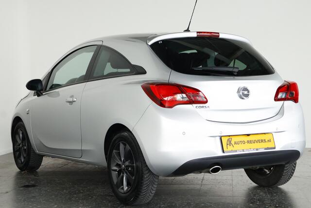Opel CORSA 1.2 / Carplay / Camera / Cruise control / All Season banden