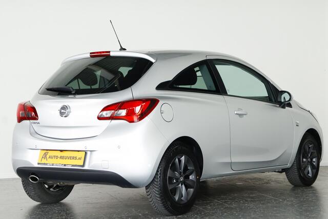 Opel CORSA 1.2 / Carplay / Camera / Cruise control / All Season banden